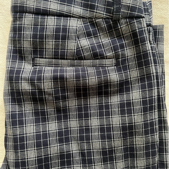 Banana Republic Sloan blue plaid pants, Size 10P - Picture 5 of 7